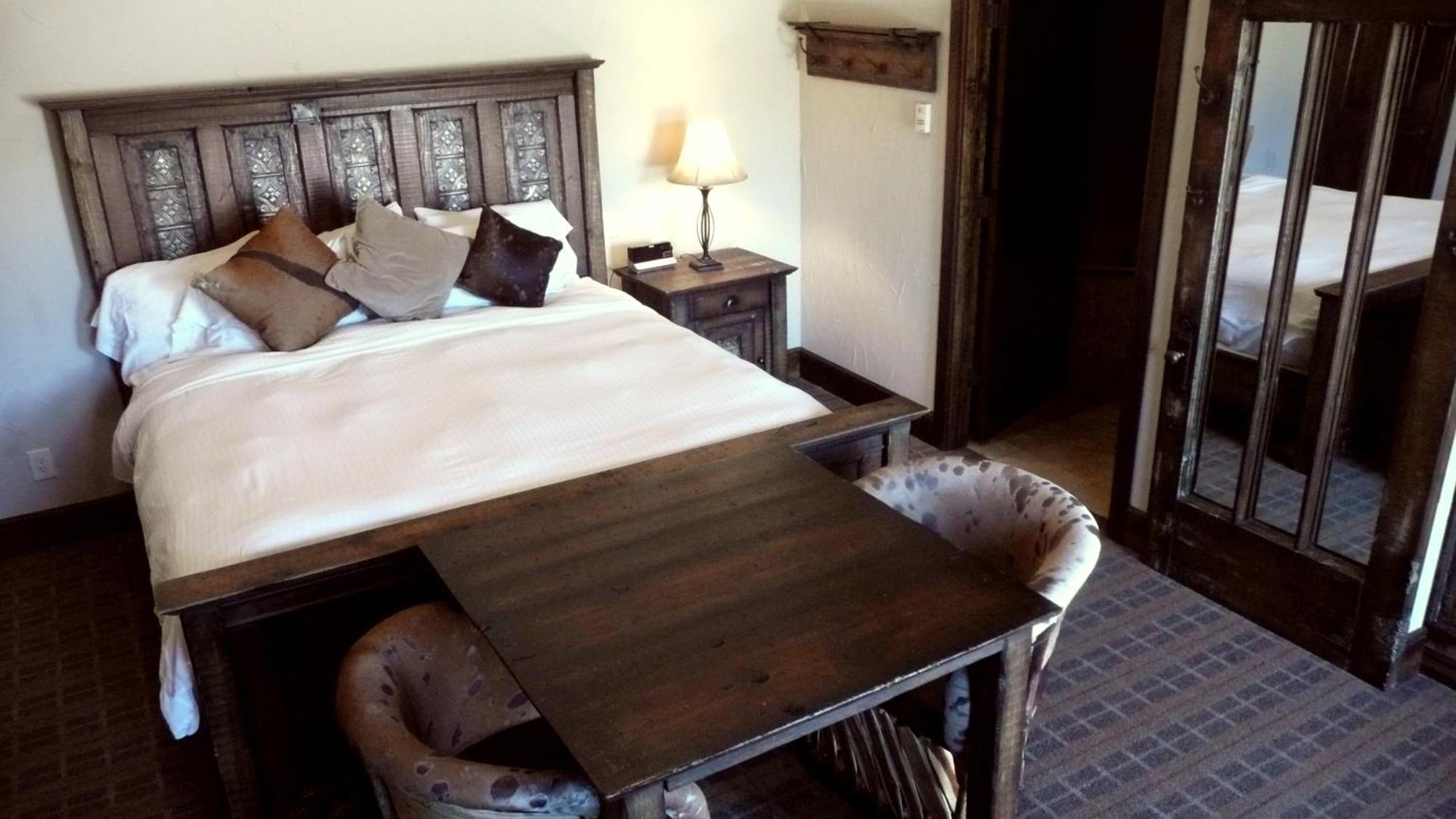 Rustic Creek Ranch Resort At North Jellystone Park Burleson Dış mekan fotoğraf